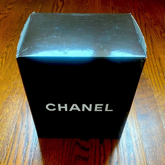 **Chanel Camera Bag Purse A01364 – Rare 1980s Reissue – Pristine Full Set** - Picture 7 of 9